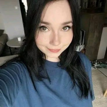 Melissa Grey, 31, United States