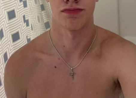 Dom4sub, 18, United States