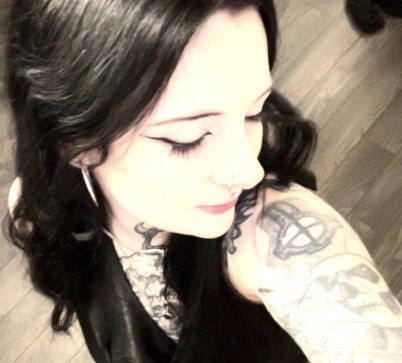 Qt Pie, 24, United States