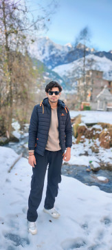 __ashish__001, 24, India