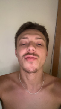 Easton20, 20, United States