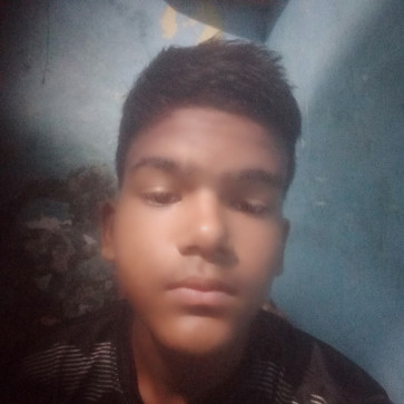 Shamshad Ali, 18, India