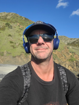 Cam, 44, New Zealand