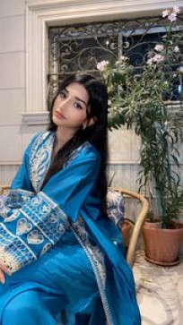 Sarah, 67, United Arab Emirates