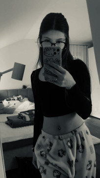 Liv, 18, Germany