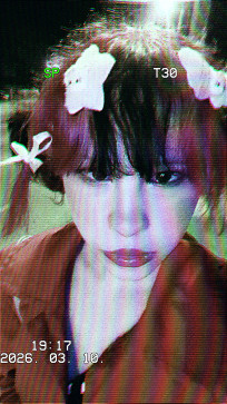 Aria Sayuki, 18, Hungary