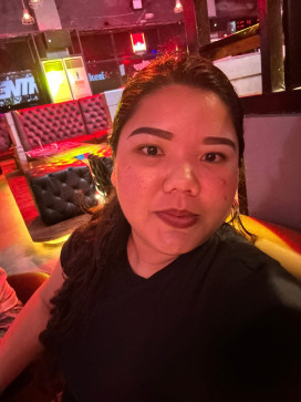 Tine, 27, Philippines