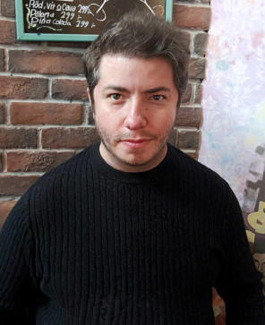 Emanuel C, 38, Sweden