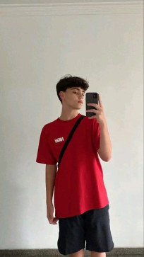 Leon, 18, United States