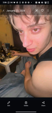 Miles, 18, Romania