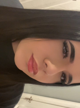 Reina, 19, United States