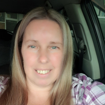 Renee, 54, Australia