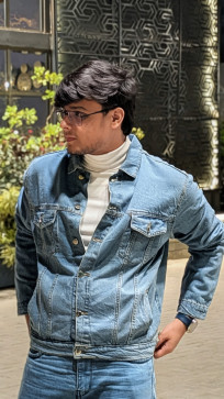 Najam Owais, 18, Pakistan