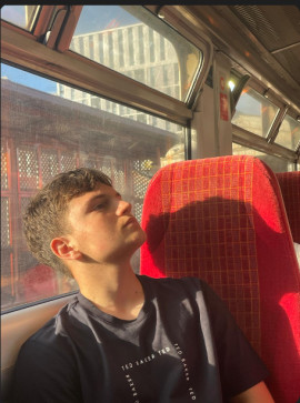 Cheg_N, 18, United Kingdom