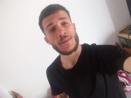 Ghezal Amin, 26, France