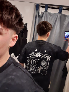 Cosmin, 18, Romania