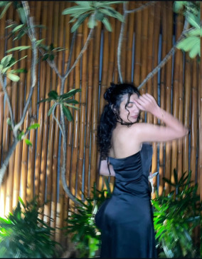 Isha, 25, India