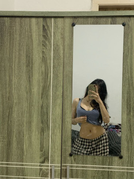 Celine, 18, Philippines