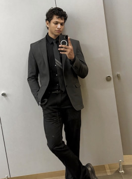 Mrios Op, 25, India