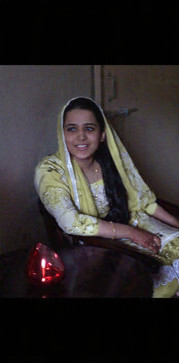 Vicky Vicky, 32, India