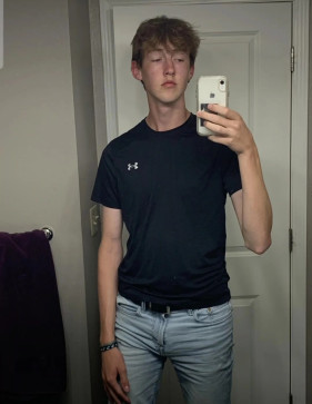 John, 20, United States