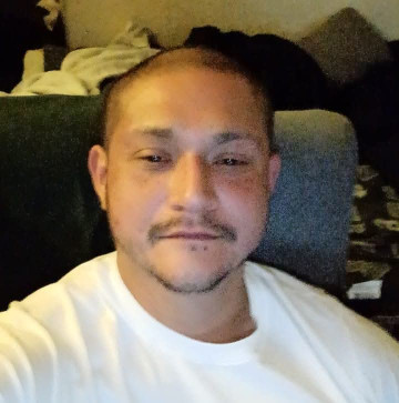 Renoreyes, 35, Mexico