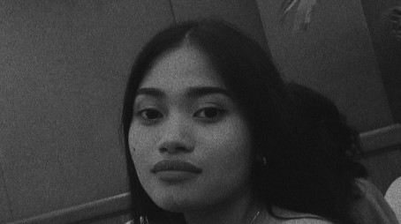 La Sirena, 25, Philippines