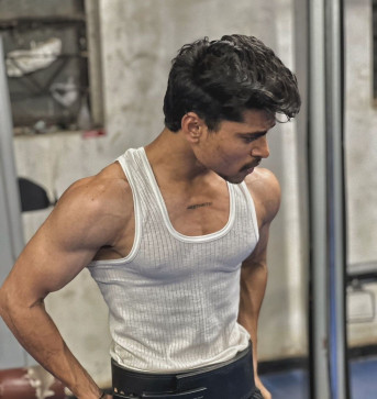 Ind P0rn Actor, 29, India