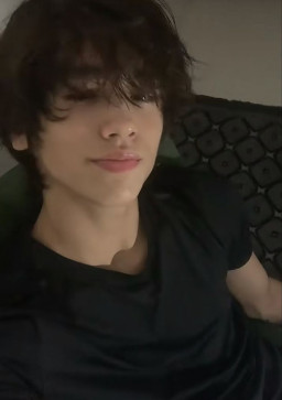 Alex, 19, South Korea