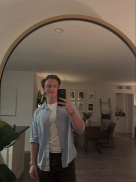 Alex, 23, United States