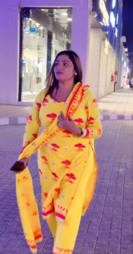 Vineeta, 37, India