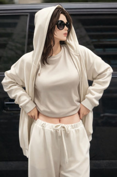 Daring Girl, 23, India