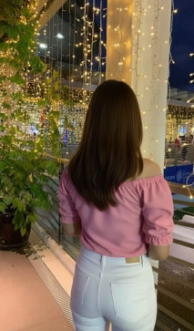 Riz, 25, Philippines