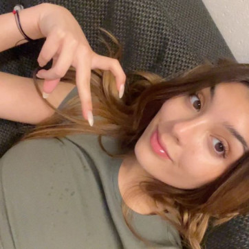 Valentiacute Albur, 19, Spain