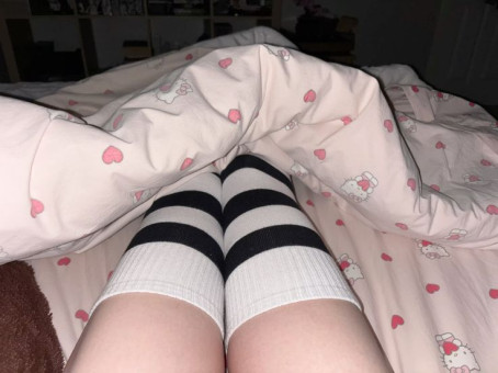 YgirlHomeAlone, 18, United States