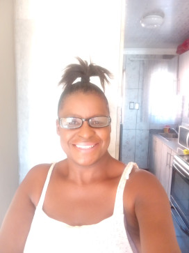 Lionna, 48, South Africa