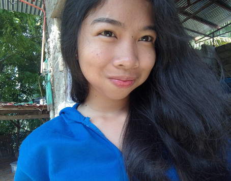 Kristine, 18, Philippines