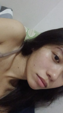 Elle, 21, Philippines