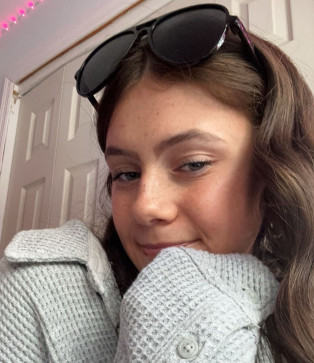 Claires Whowho, 18, United States