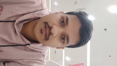 Nath, 29, United Arab Emirates