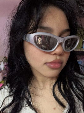 Melaura Evans, 19, Uzbekistan