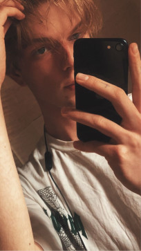 Adam, 24, France