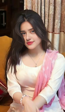 Asma Unisa, 18, India