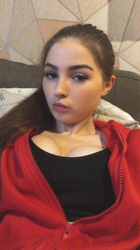 Amira Greaney, 18, Ireland