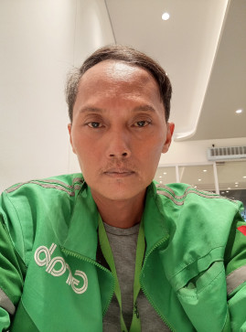 Ardi, 48, Indonesia
