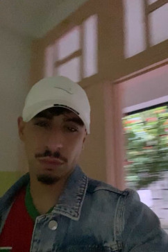 Djoumad Off, 24, Algeria