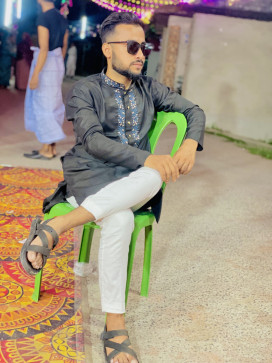 Tanbir St, 25, India