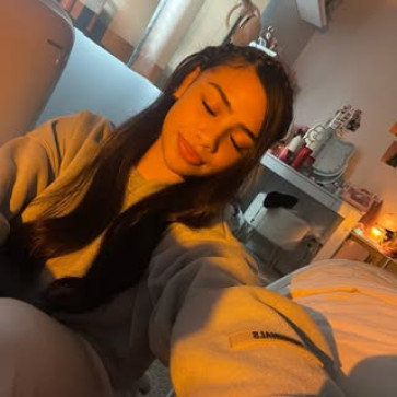 Lirea, 18, United Kingdom