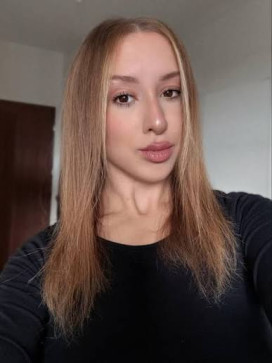 Elizabeth, 30, United States