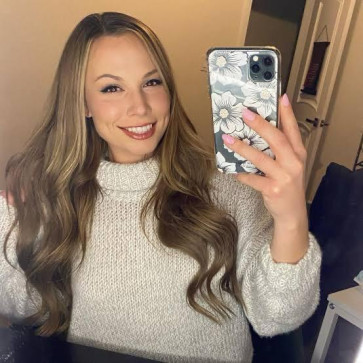 Nina039s, 25